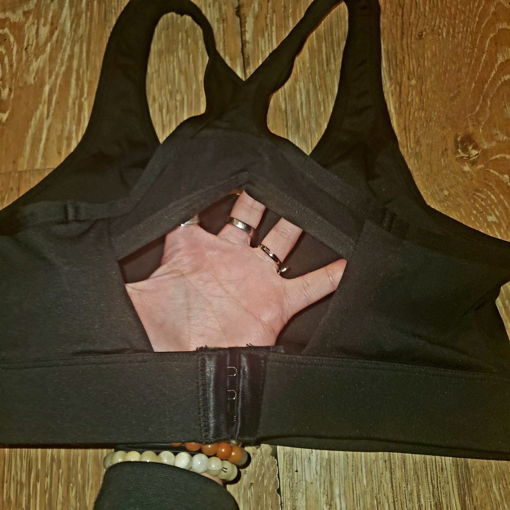 Nike Black Sports Bra and Leggings Set - Picture 10 of 13